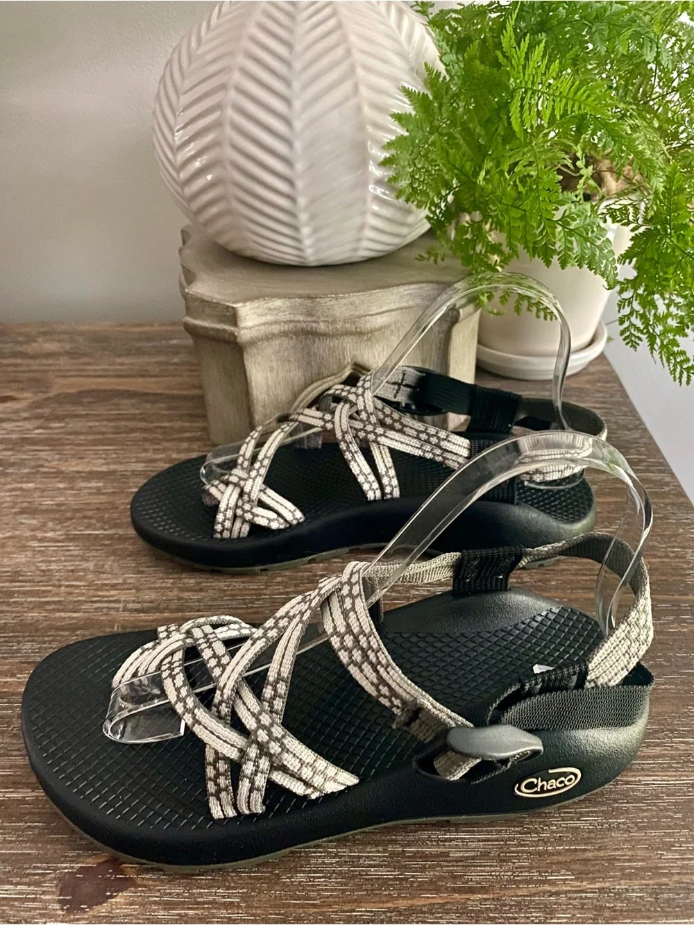 Chaco | Strappy ZX/2 Outdoor Hiking Kayaking Walking Sandals Shoes 7 Black Cream - Picture 3 of 10
